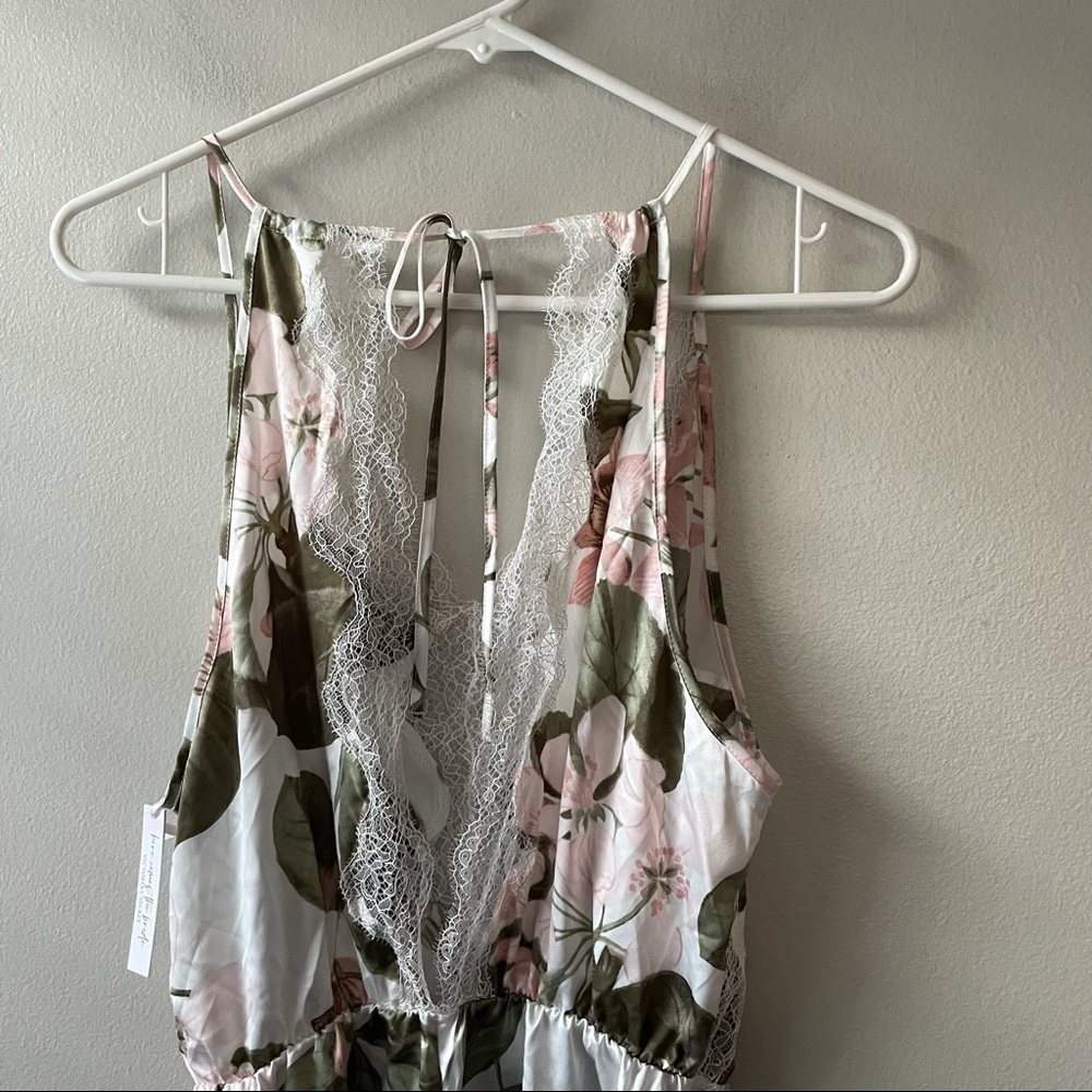 NWT Victoria’s Secret Bridal Collection Romper - Picture 8 of 9